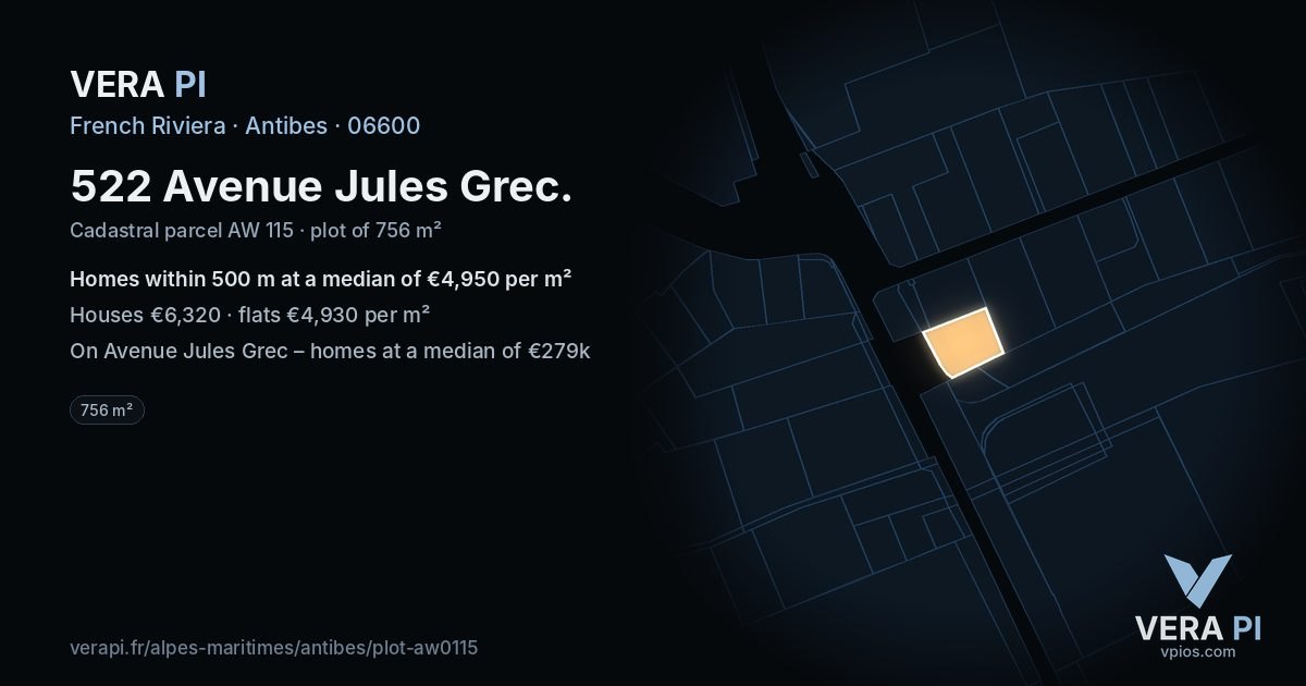 522 Avenue Jules Grec, Antibes at night – the plot lit, the parcels around coloured by the prices near them