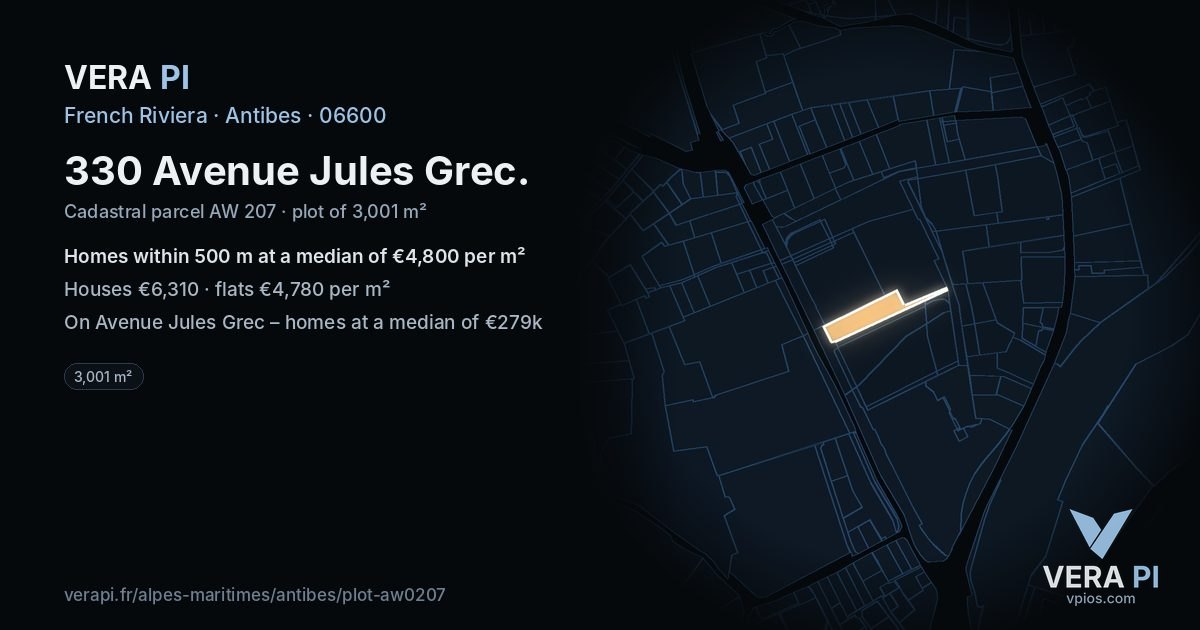 330 Avenue Jules Grec, Antibes at night – the plot lit, the parcels around coloured by the prices near them