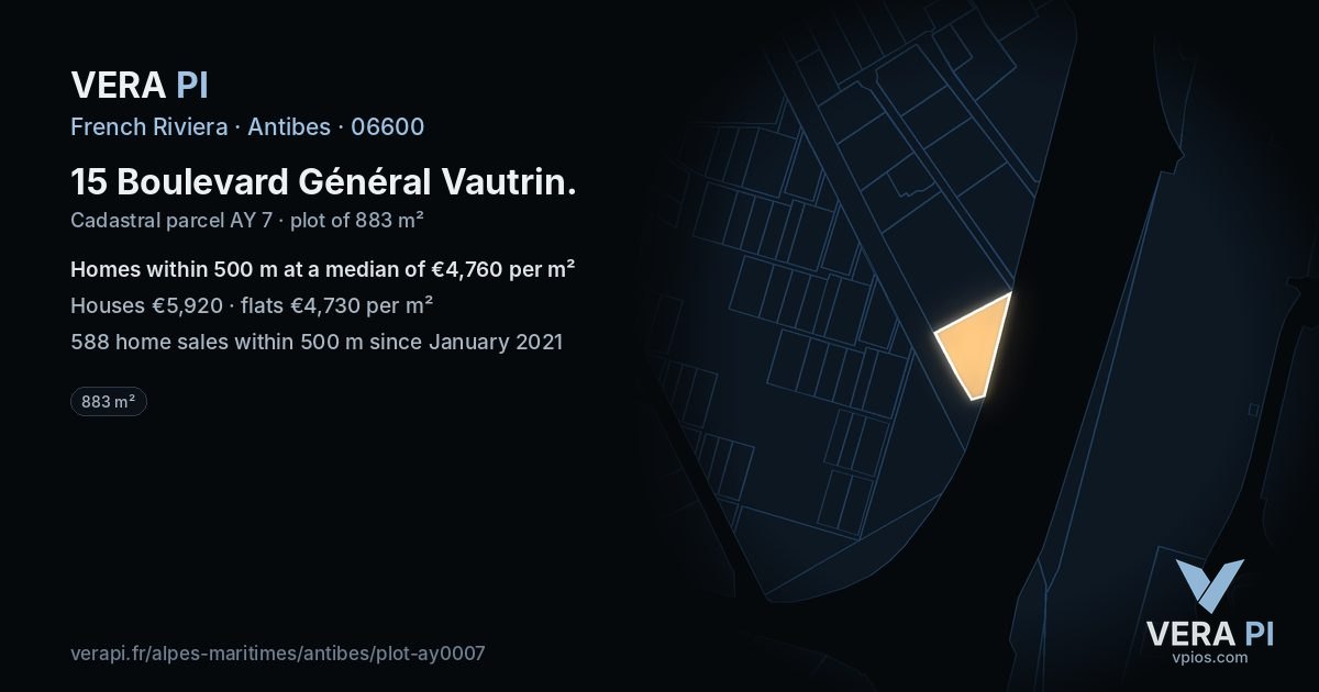 15 Boulevard Général Vautrin, Antibes at night – the plot lit, the parcels around coloured by the prices near them