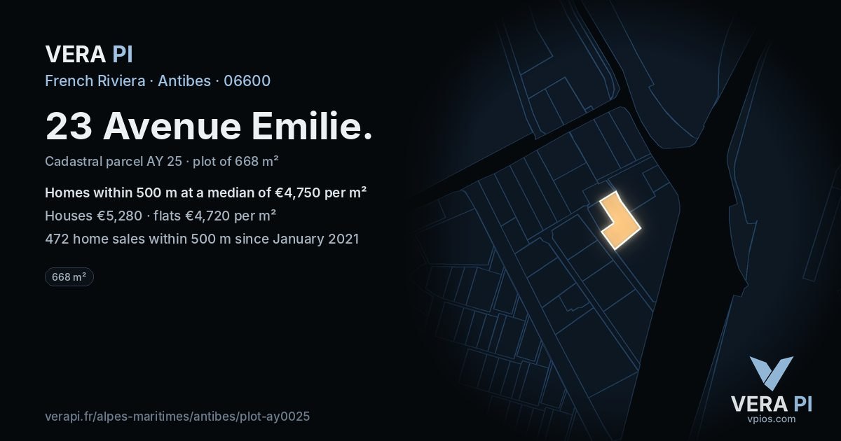 23 Avenue Emilie, Antibes at night – the plot lit, the parcels around coloured by the prices near them