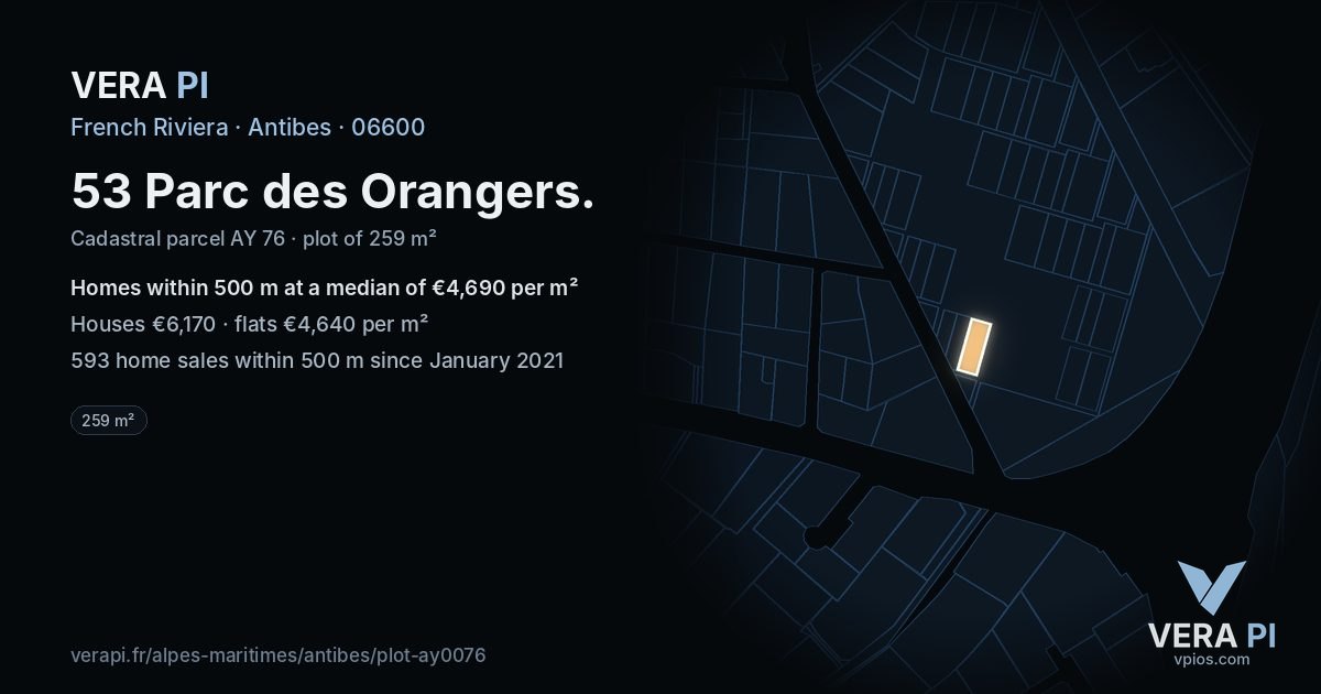 53 Parc des Orangers, Antibes at night – the plot lit, the parcels around coloured by the prices near them