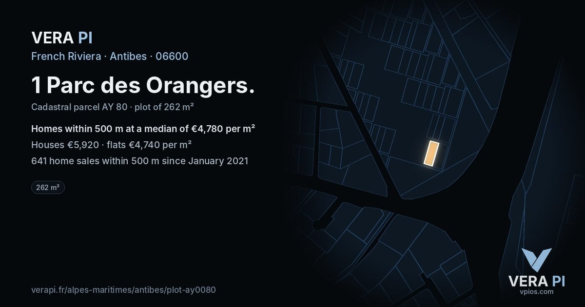 1 Parc des Orangers, Antibes at night – the plot lit, the parcels around coloured by the prices near them