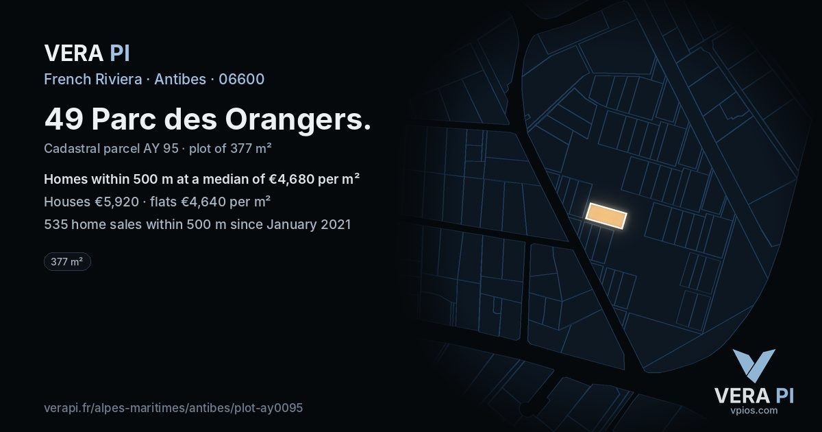 49 Parc des Orangers, Antibes at night – the plot lit, the parcels around coloured by the prices near them