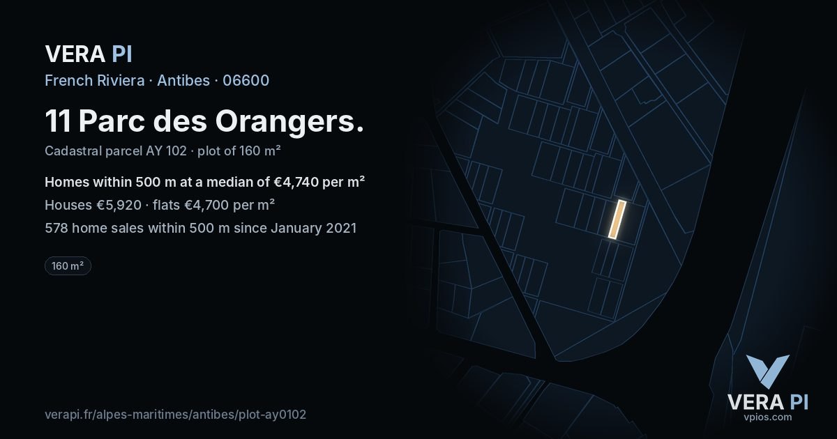 11 Parc des Orangers, Antibes at night – the plot lit, the parcels around coloured by the prices near them