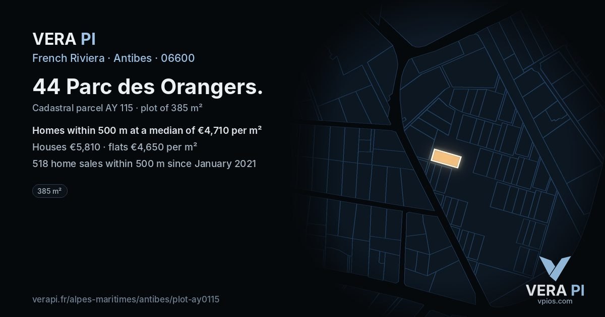 44 Parc des Orangers, Antibes at night – the plot lit, the parcels around coloured by the prices near them