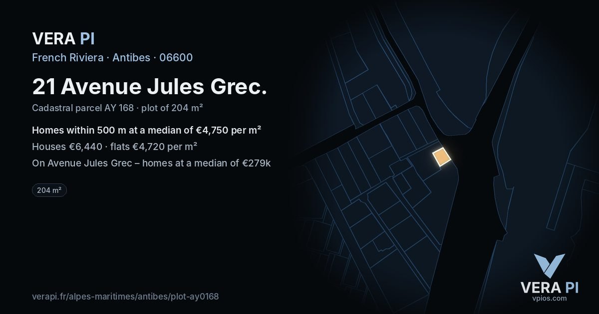 21 Avenue Jules Grec, Antibes at night – the plot lit, the parcels around coloured by the prices near them