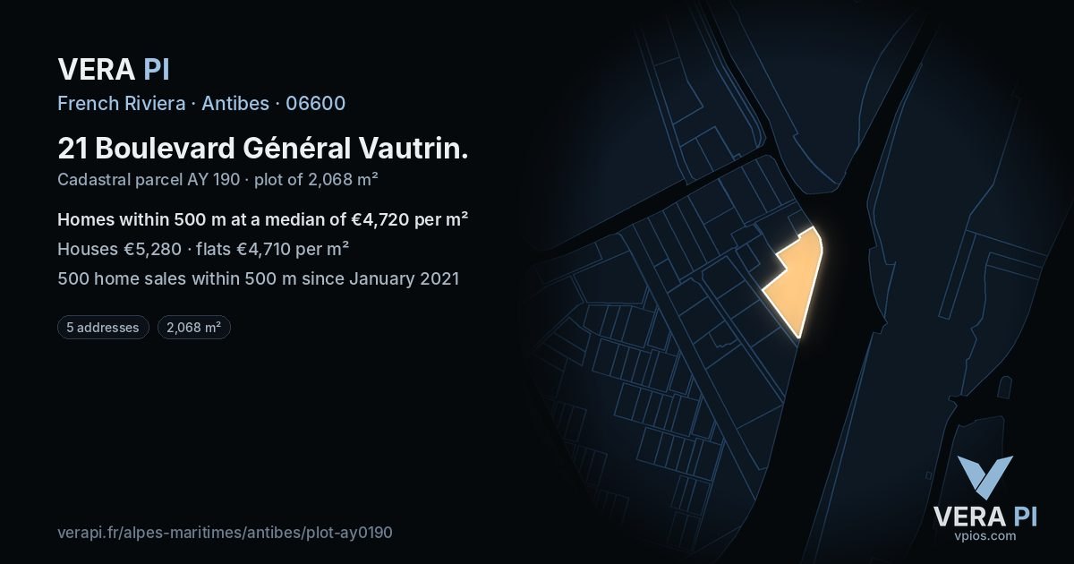21 Boulevard Général Vautrin, Antibes at night – the plot lit, the parcels around coloured by the prices near them