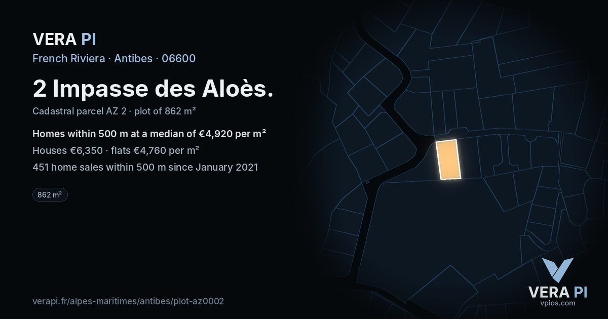 2 Impasse des Aloès, Antibes at night – the plot lit, the parcels around coloured by the prices near them