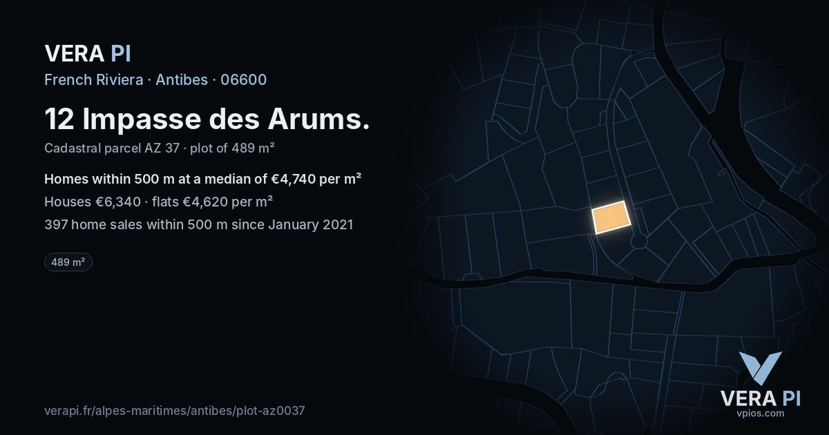 12 Impasse des Arums, Antibes at night – the plot lit, the parcels around coloured by the prices near them