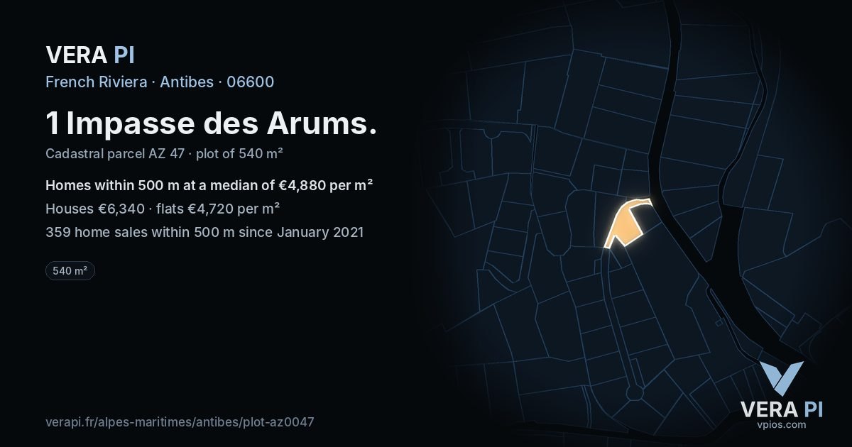 1 Impasse des Arums, Antibes at night – the plot lit, the parcels around coloured by the prices near them
