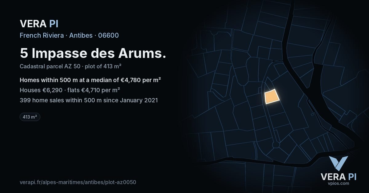 5 Impasse des Arums, Antibes at night – the plot lit, the parcels around coloured by the prices near them