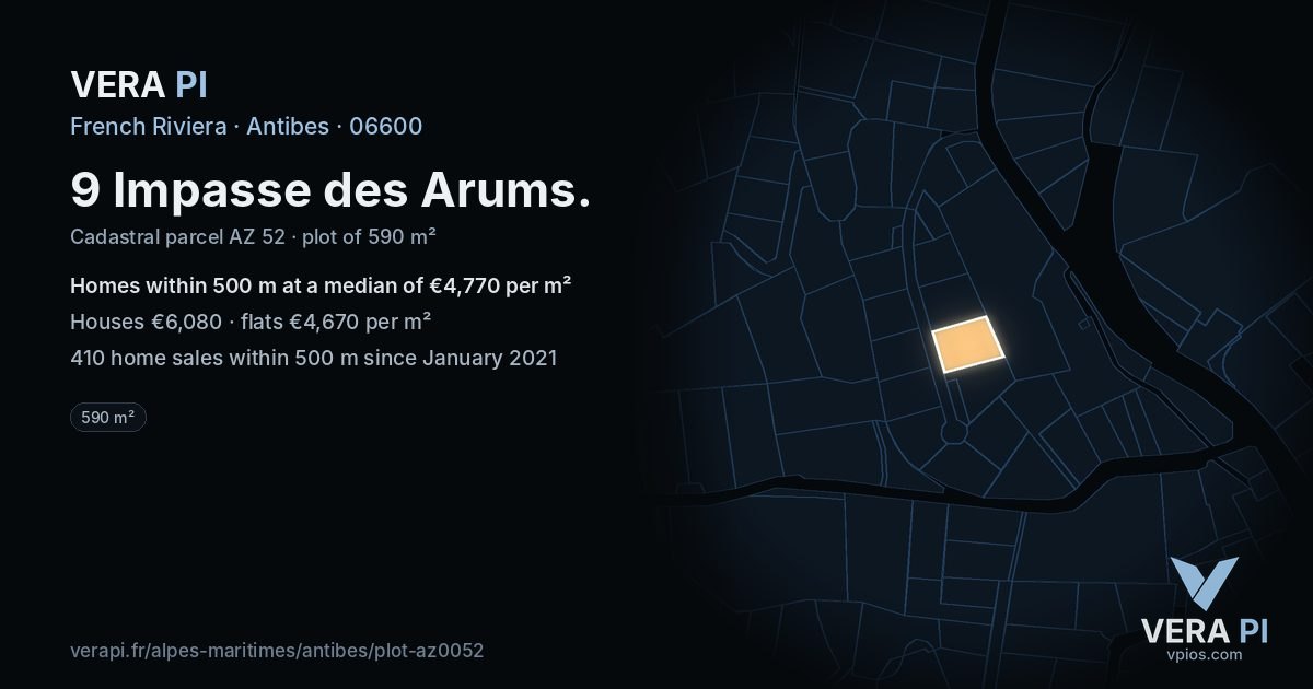 9 Impasse des Arums, Antibes at night – the plot lit, the parcels around coloured by the prices near them