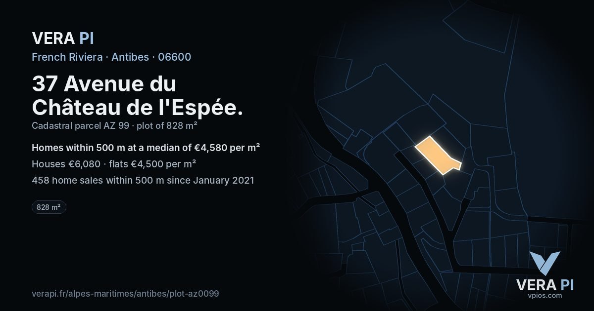 37 Avenue du Château de l'Espée, Antibes at night – the plot lit, the parcels around coloured by the prices near them