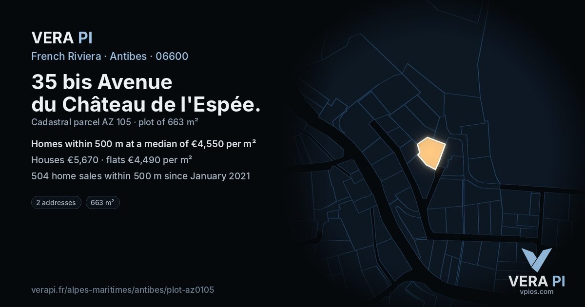 35 bis Avenue du Château de l'Espée, Antibes at night – the plot lit, the parcels around coloured by the prices near them