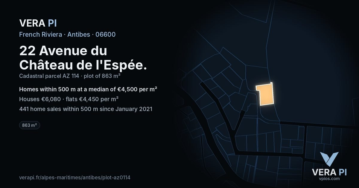 22 Avenue du Château de l'Espée, Antibes at night – the plot lit, the parcels around coloured by the prices near them
