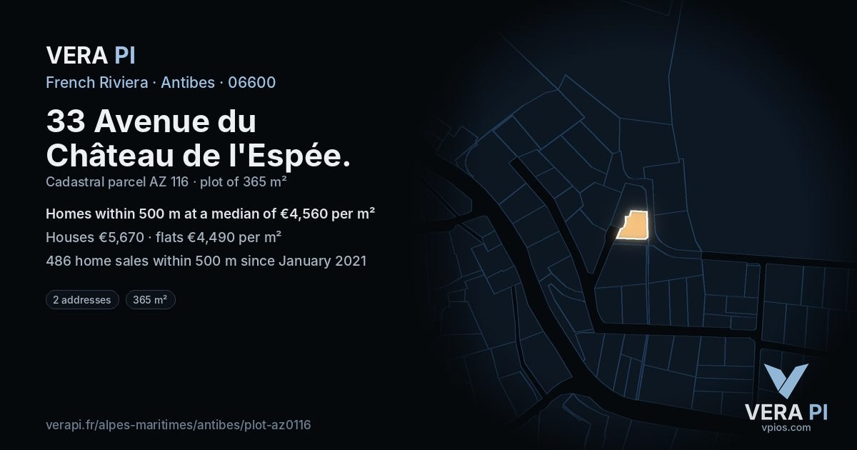 33 Avenue du Château de l'Espée, Antibes at night – the plot lit, the parcels around coloured by the prices near them