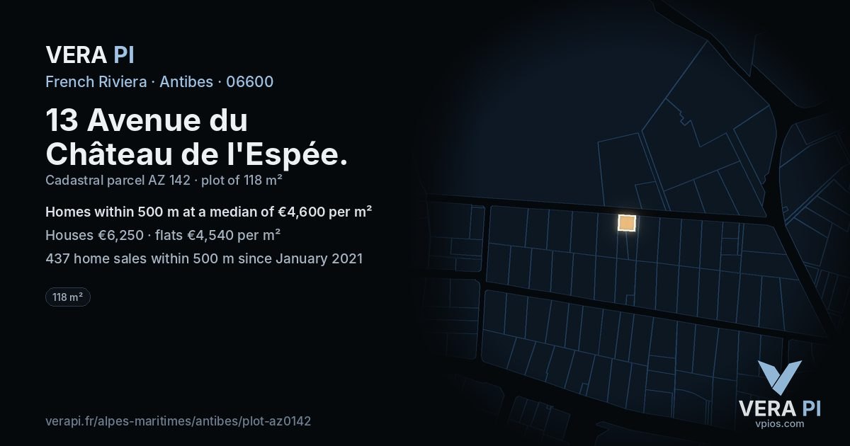 13 Avenue du Château de l'Espée, Antibes at night – the plot lit, the parcels around coloured by the prices near them