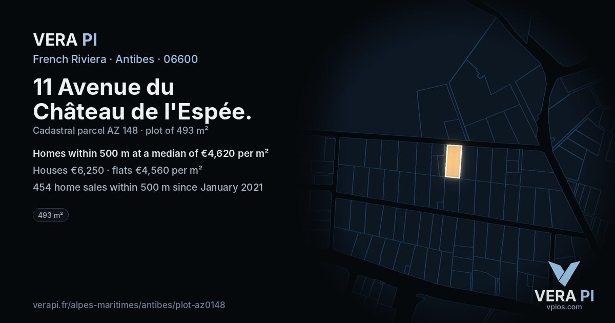 11 Avenue du Château de l'Espée, Antibes at night – the plot lit, the parcels around coloured by the prices near them