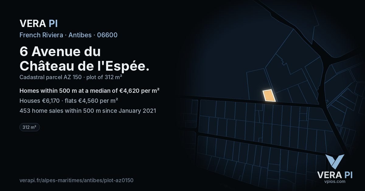 6 Avenue du Château de l'Espée, Antibes at night – the plot lit, the parcels around coloured by the prices near them
