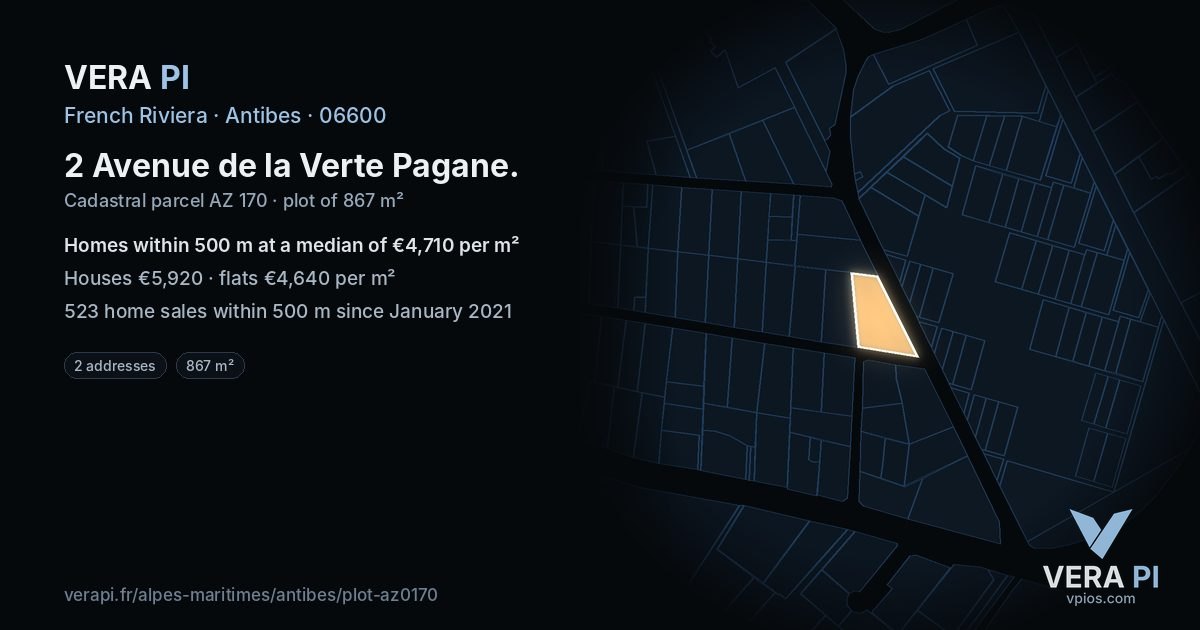 2 Avenue de la Verte Pagane, Antibes at night – the plot lit, the parcels around coloured by the prices near them