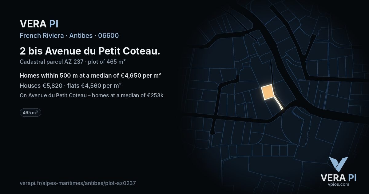 2 bis Avenue du Petit Coteau, Antibes at night – the plot lit, the parcels around coloured by the prices near them