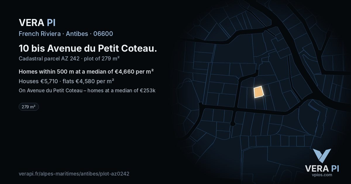 10 bis Avenue du Petit Coteau, Antibes at night – the plot lit, the parcels around coloured by the prices near them