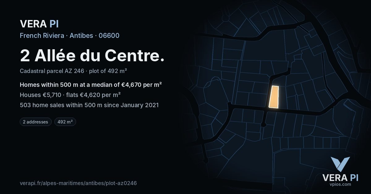 2 Allée du Centre, Antibes at night – the plot lit, the parcels around coloured by the prices near them