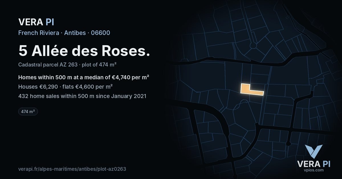 5 Allée des Roses, Antibes at night – the plot lit, the parcels around coloured by the prices near them