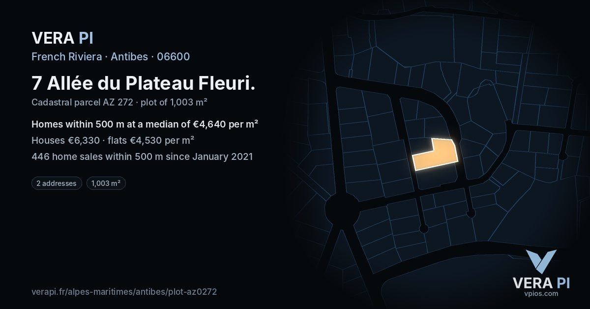 7 Allée du Plateau Fleuri, Antibes at night – the plot lit, the parcels around coloured by the prices near them