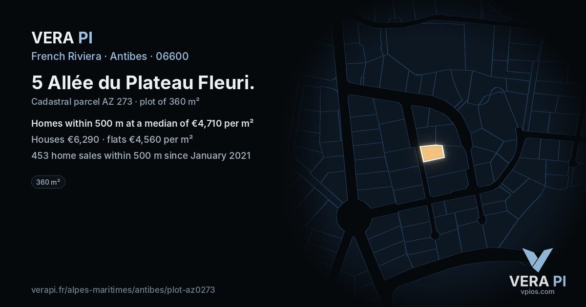5 Allée du Plateau Fleuri, Antibes at night – the plot lit, the parcels around coloured by the prices near them