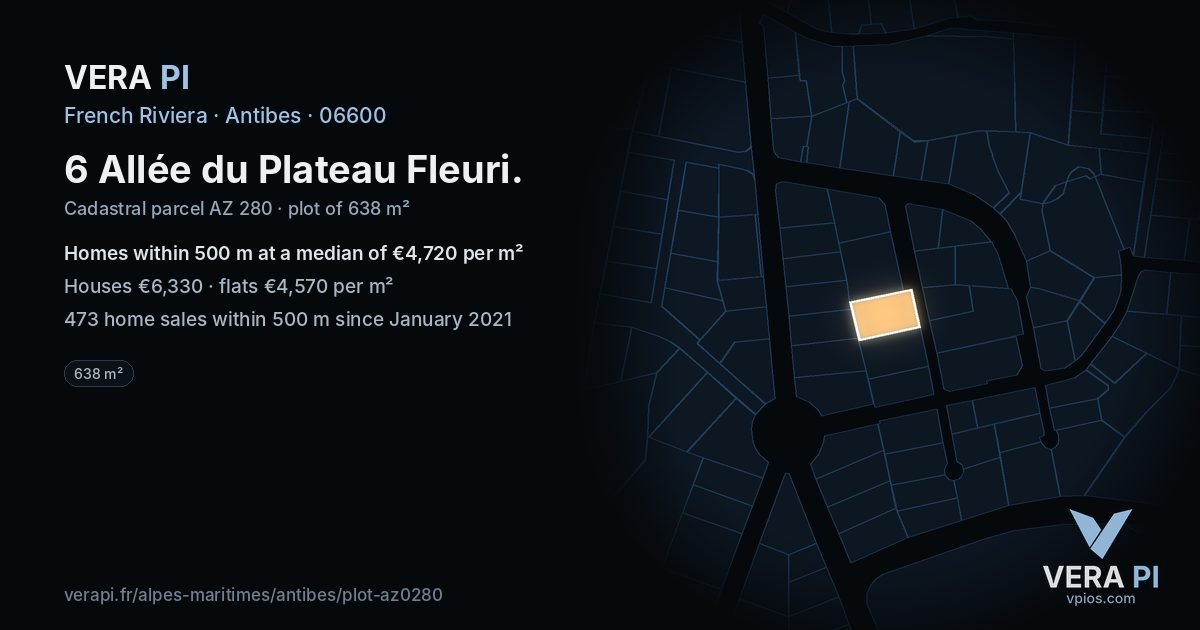 6 Allée du Plateau Fleuri, Antibes at night – the plot lit, the parcels around coloured by the prices near them