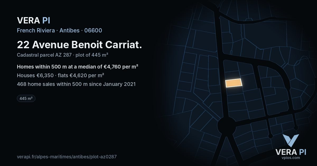 22 Avenue Benoit Carriat, Antibes at night – the plot lit, the parcels around coloured by the prices near them