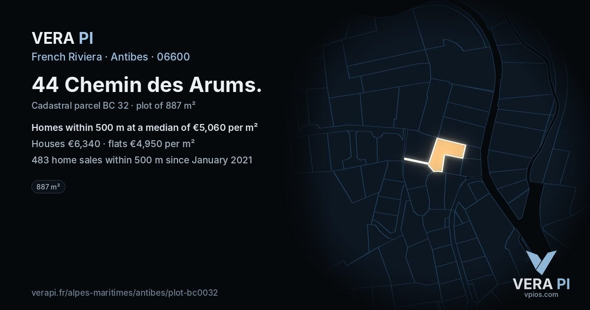 44 Chemin des Arums, Antibes at night – the plot lit, the parcels around coloured by the prices near them
