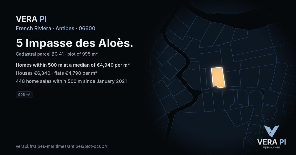 5 Impasse des Aloès, Antibes at night – the plot lit, the parcels around coloured by the prices near them