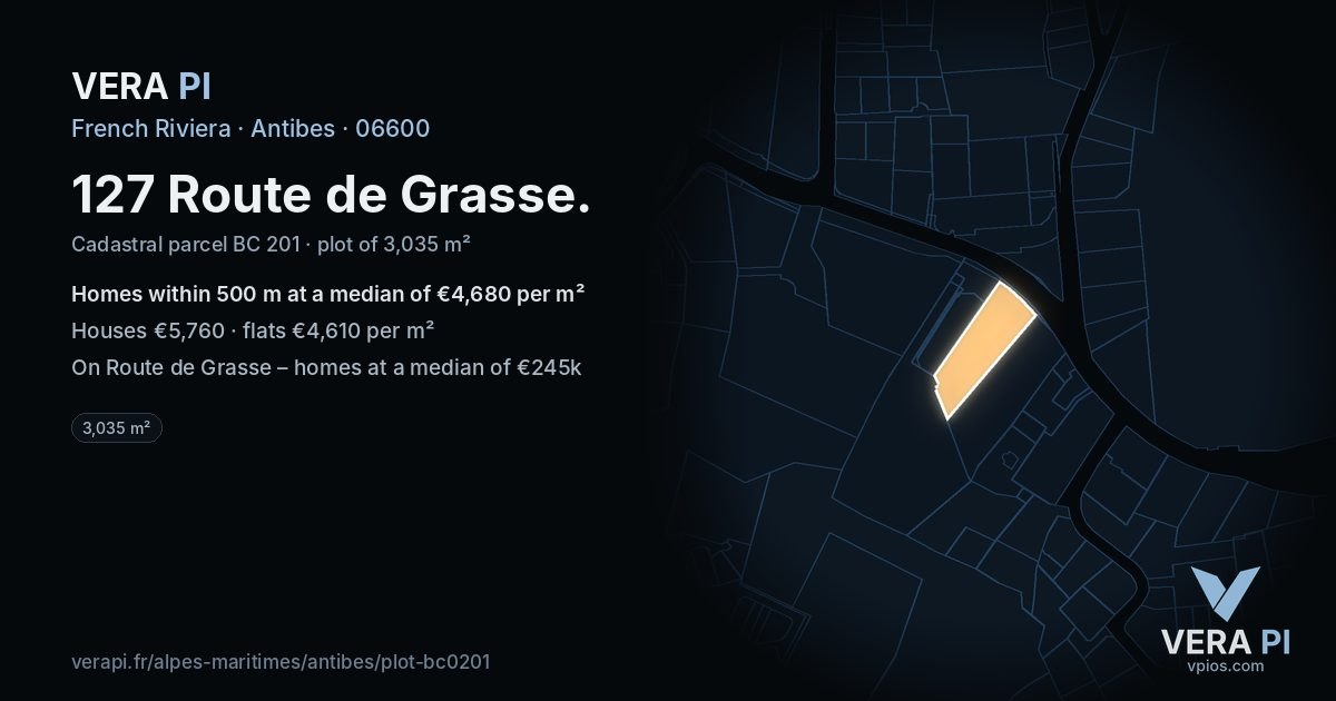 127 Route de Grasse, Antibes at night – the plot lit, the parcels around coloured by the prices near them