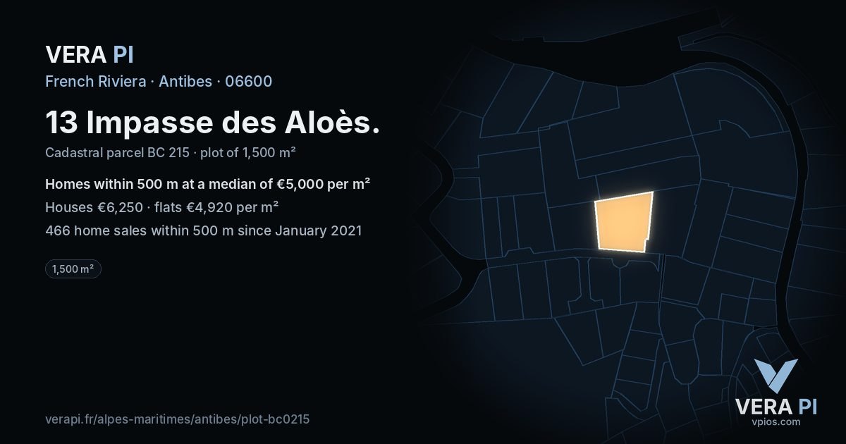 13 Impasse des Aloès, Antibes at night – the plot lit, the parcels around coloured by the prices near them