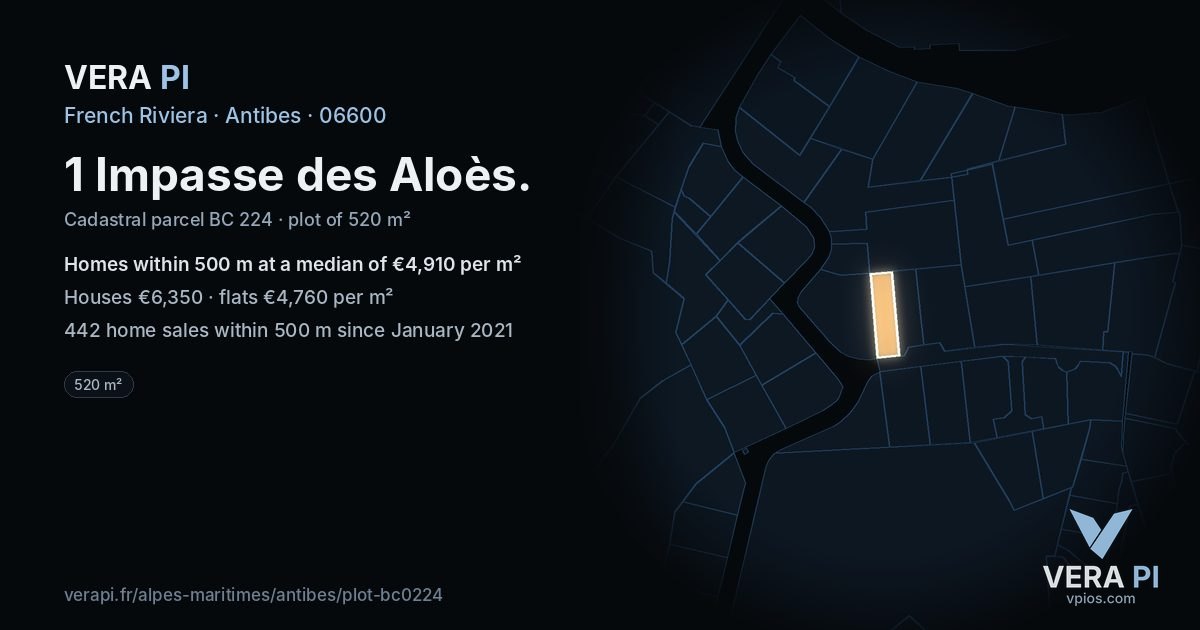 1 Impasse des Aloès, Antibes at night – the plot lit, the parcels around coloured by the prices near them