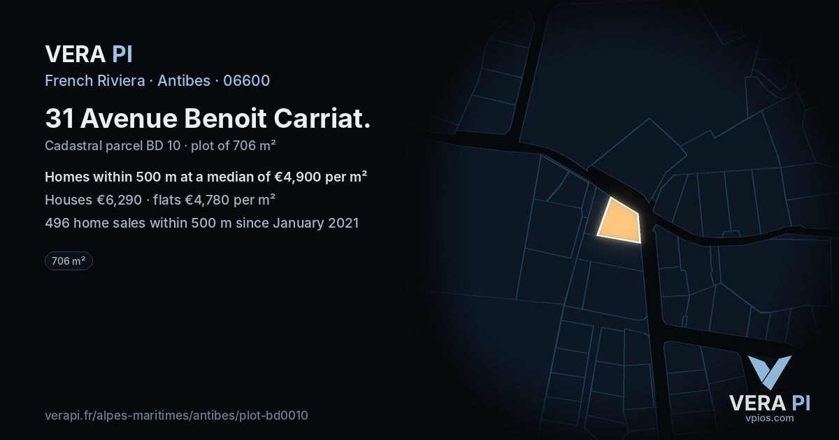 31 Avenue Benoit Carriat, Antibes at night – the plot lit, the parcels around coloured by the prices near them
