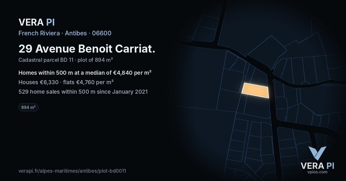 29 Avenue Benoit Carriat, Antibes at night – the plot lit, the parcels around coloured by the prices near them