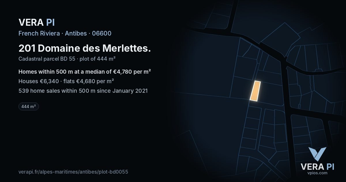 201 Domaine des Merlettes, Antibes at night – the plot lit, the parcels around coloured by the prices near them