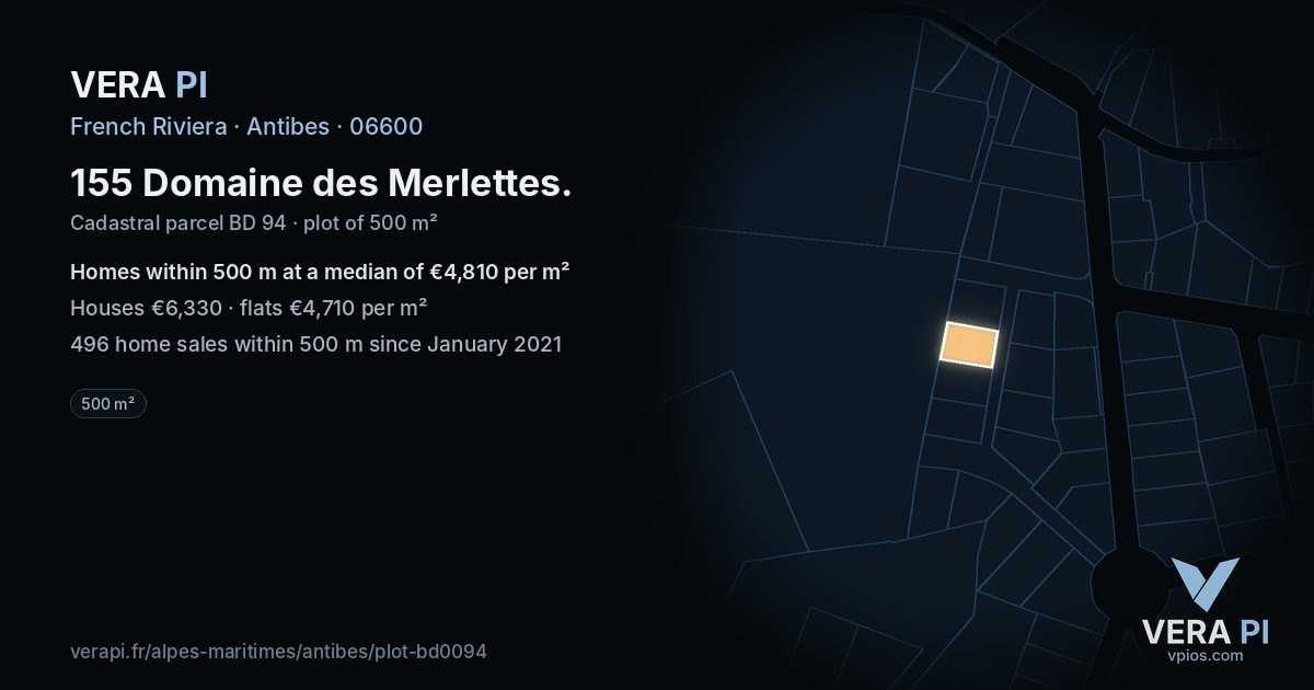 155 Domaine des Merlettes, Antibes at night – the plot lit, the parcels around coloured by the prices near them