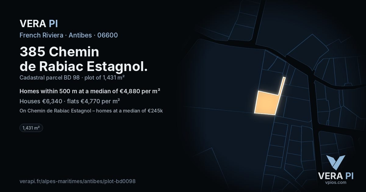 385 Chemin de Rabiac Estagnol, Antibes at night – the plot lit, the parcels around coloured by the prices near them