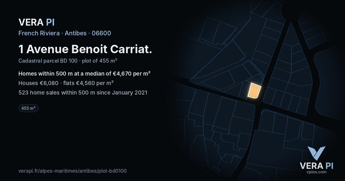 1 Avenue Benoit Carriat, Antibes at night – the plot lit, the parcels around coloured by the prices near them
