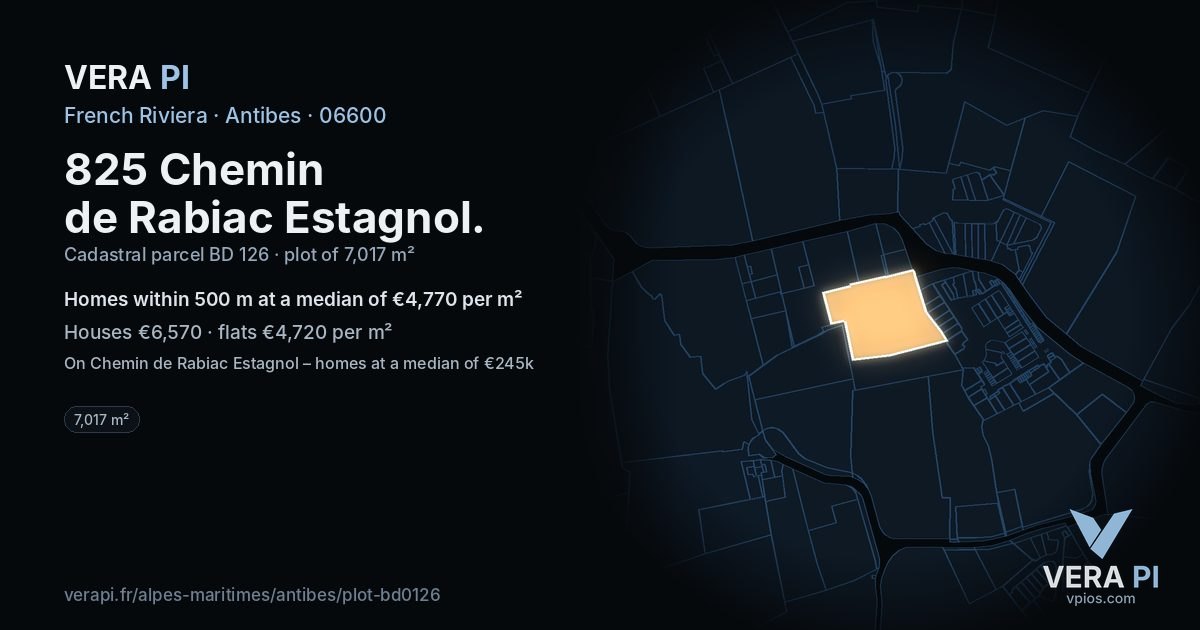 825 Chemin de Rabiac Estagnol, Antibes at night – the plot lit, the parcels around coloured by the prices near them