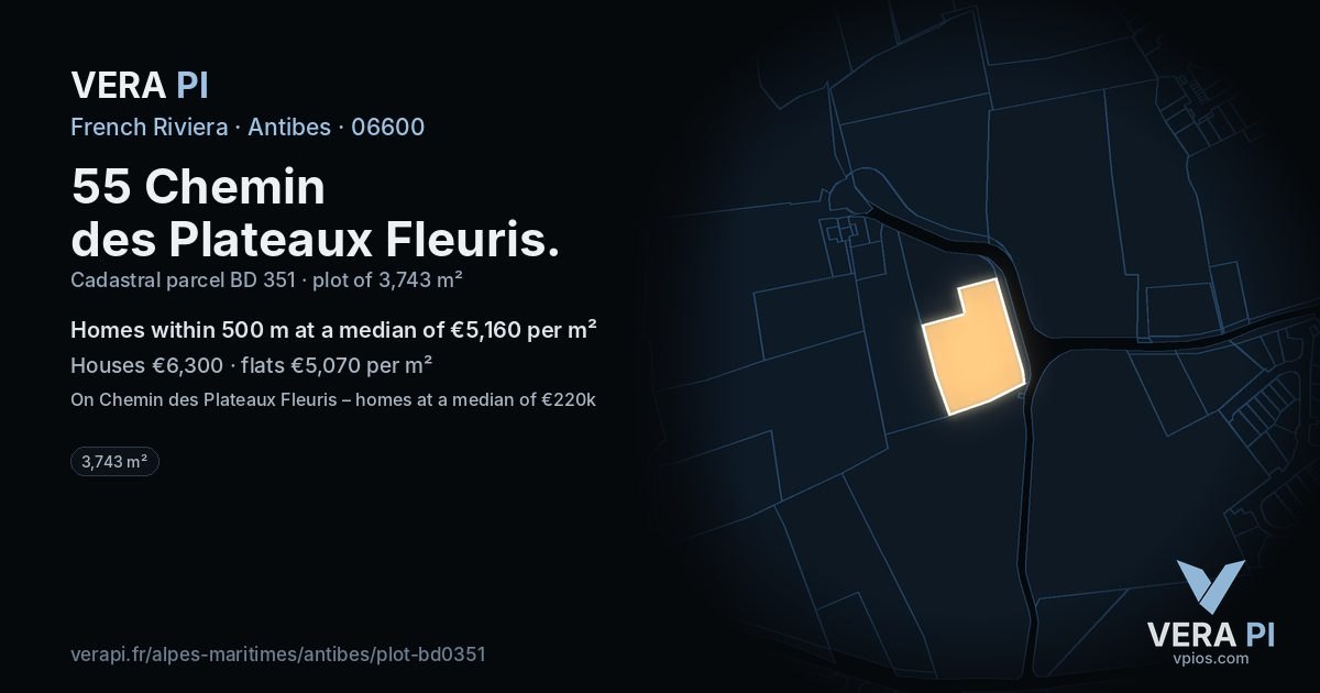 55 Chemin des Plateaux Fleuris, Antibes at night – the plot lit, the parcels around coloured by the prices near them