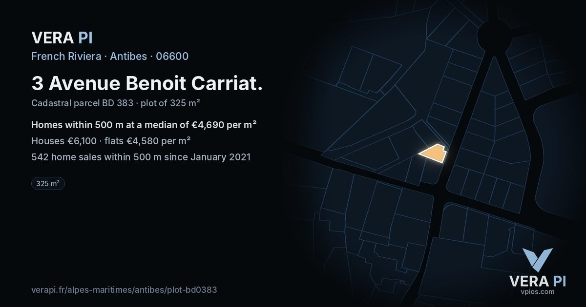 3 Avenue Benoit Carriat, Antibes at night – the plot lit, the parcels around coloured by the prices near them