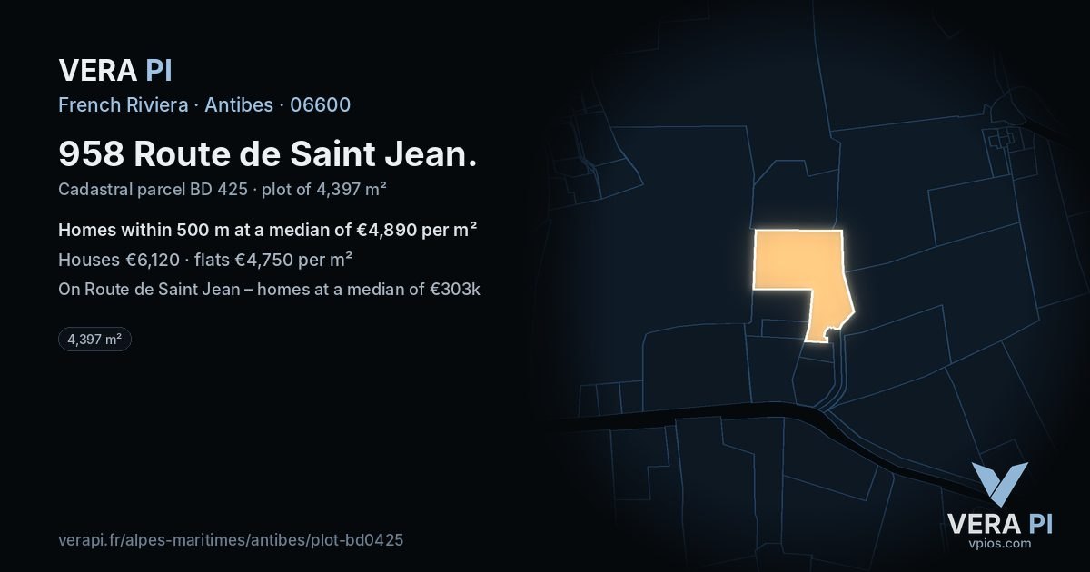 958 Route de Saint Jean, Antibes at night – the plot lit, the parcels around coloured by the prices near them