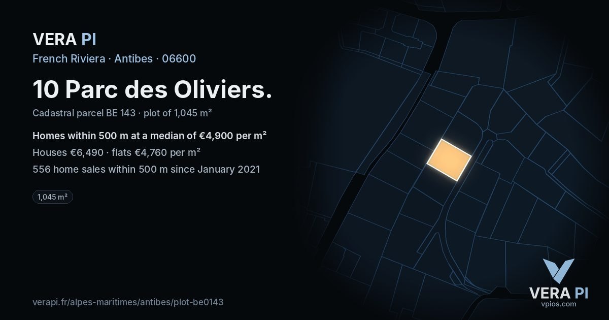 10 Parc des Oliviers, Antibes at night – the plot lit, the parcels around coloured by the prices near them