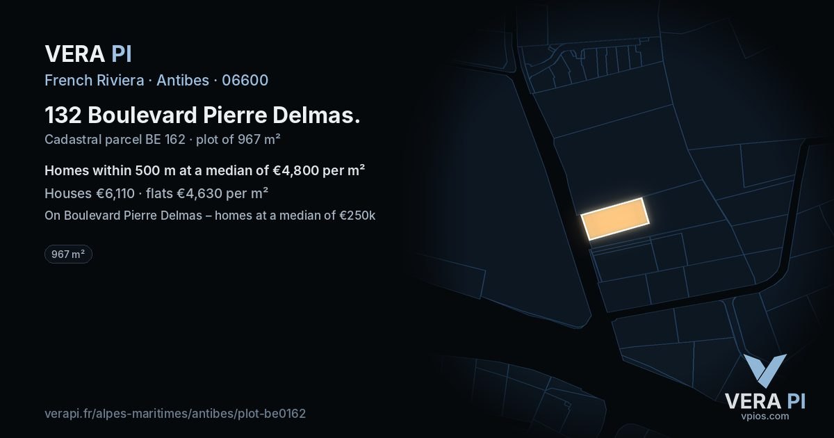 132 Boulevard Pierre Delmas, Antibes at night – the plot lit, the parcels around coloured by the prices near them