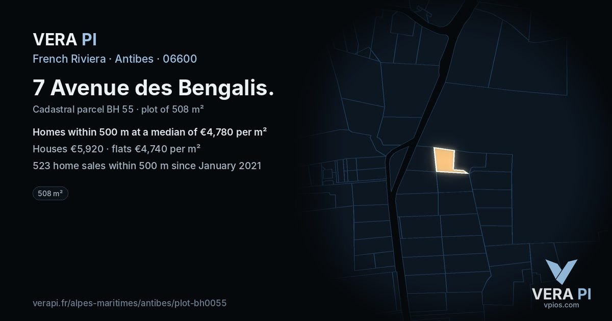 7 Avenue des Bengalis, Antibes at night – the plot lit, the parcels around coloured by the prices near them